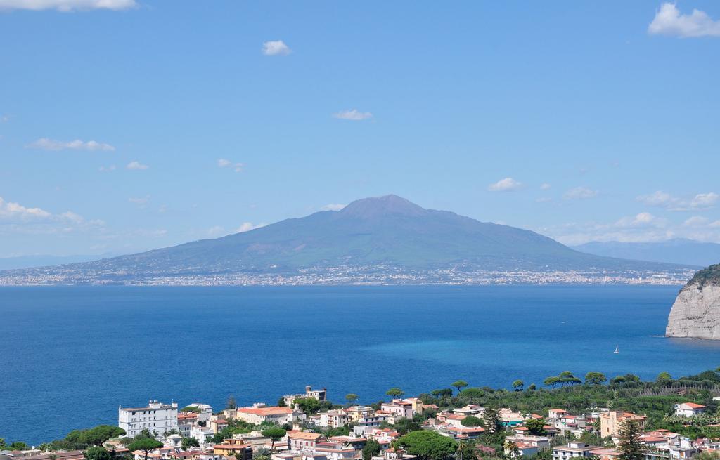 Villa Sorrento Flats Exteriör bild