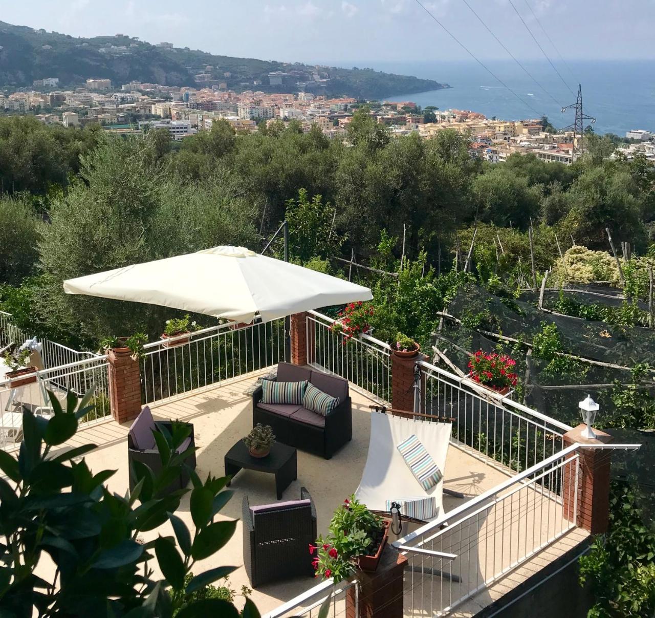 Villa Sorrento Flats Exteriör bild