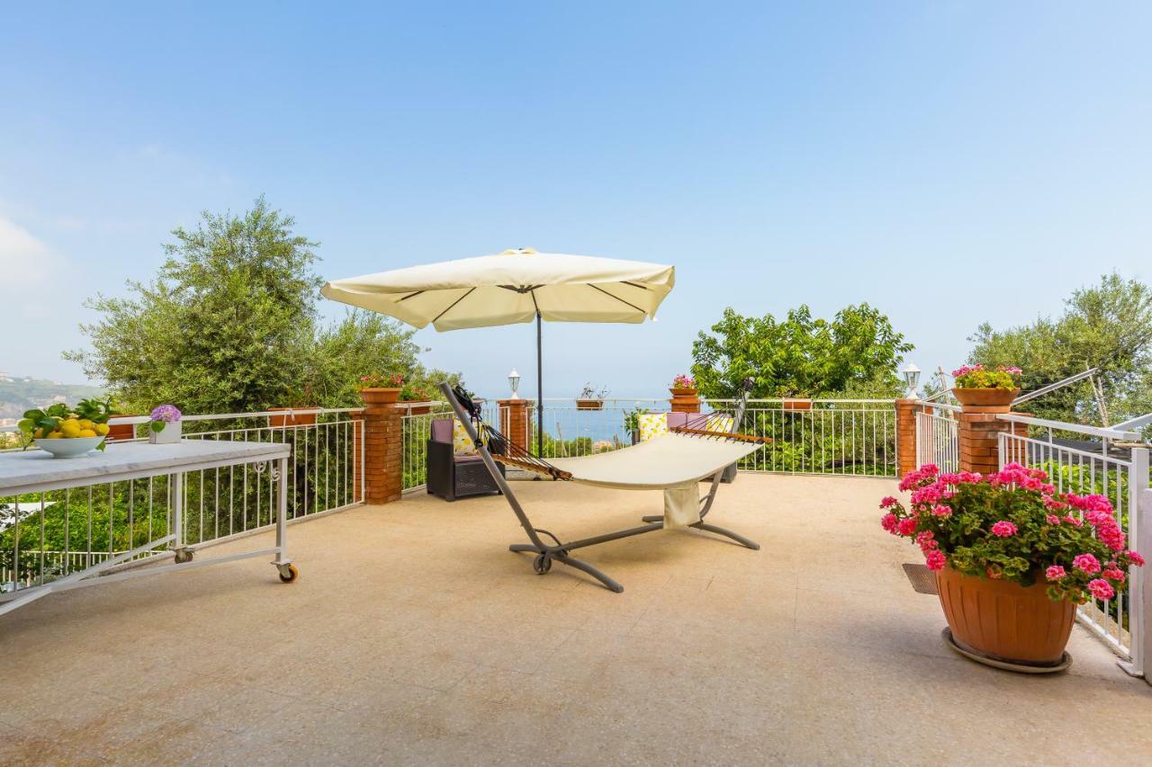 Villa Sorrento Flats Exteriör bild
