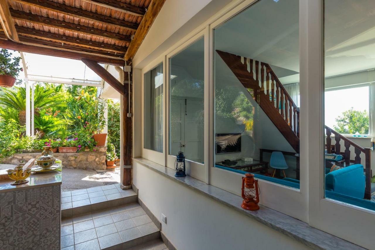 Villa Sorrento Flats Exteriör bild